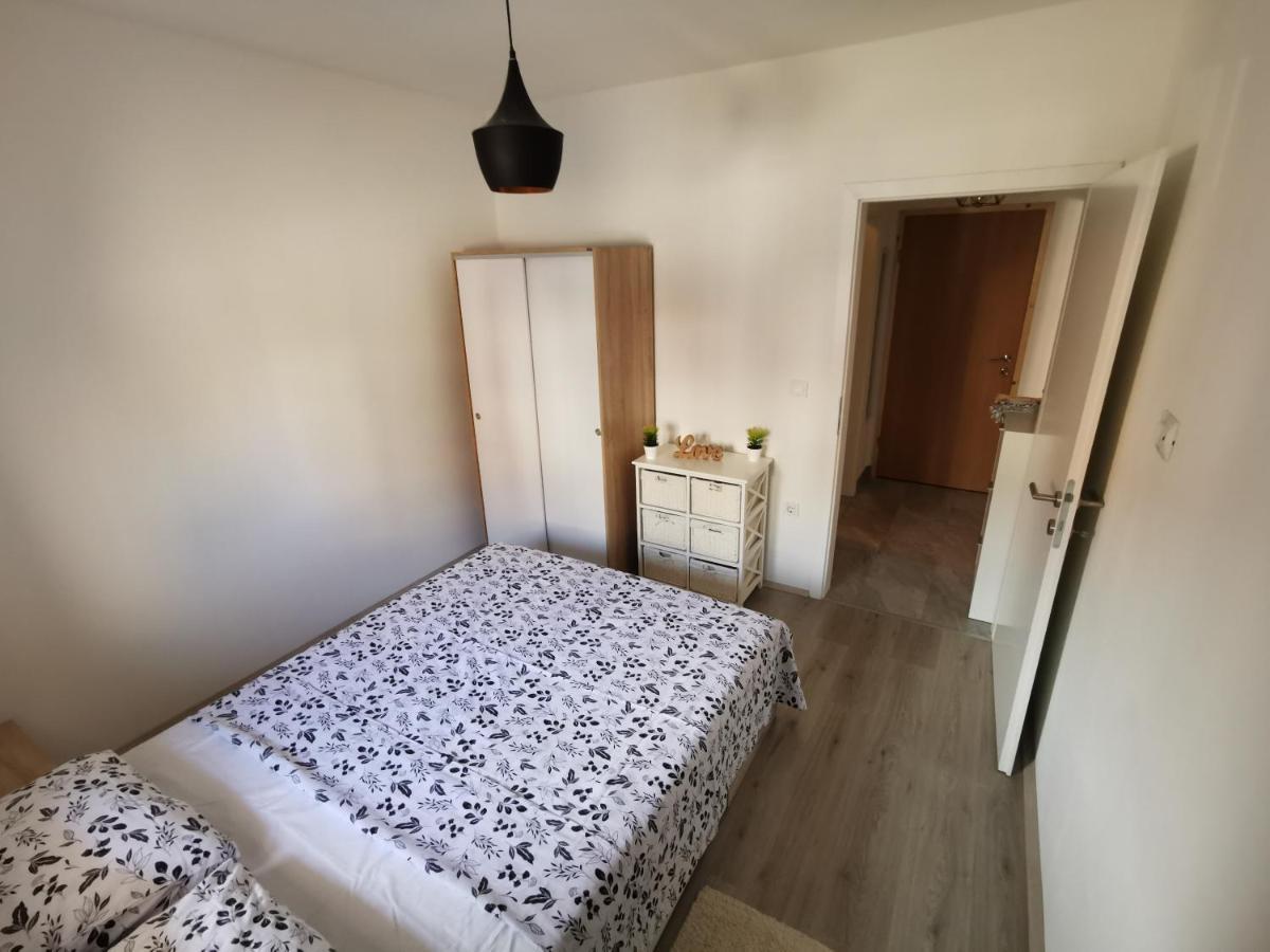Frane Apartment พูลา ภายนอก รูปภาพ