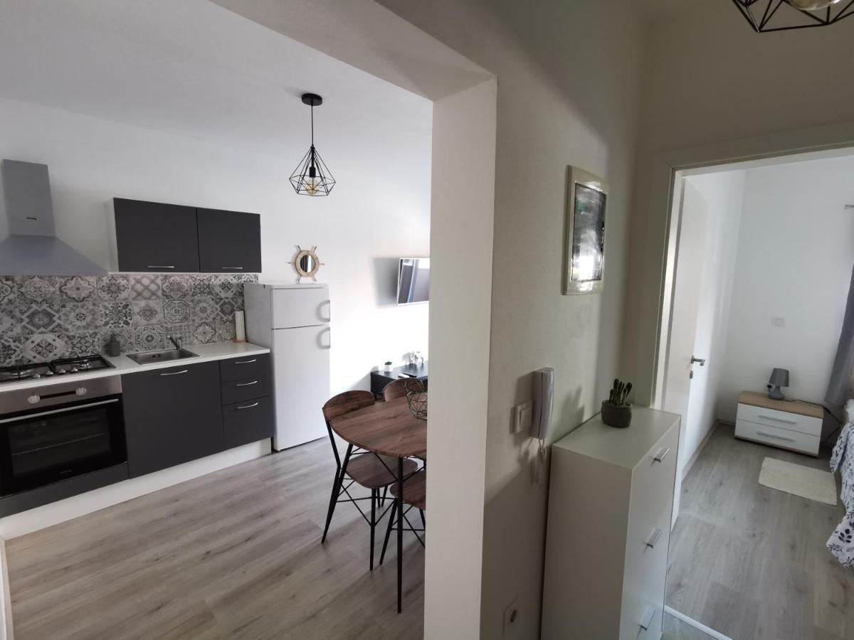 Frane Apartment พูลา ภายนอก รูปภาพ